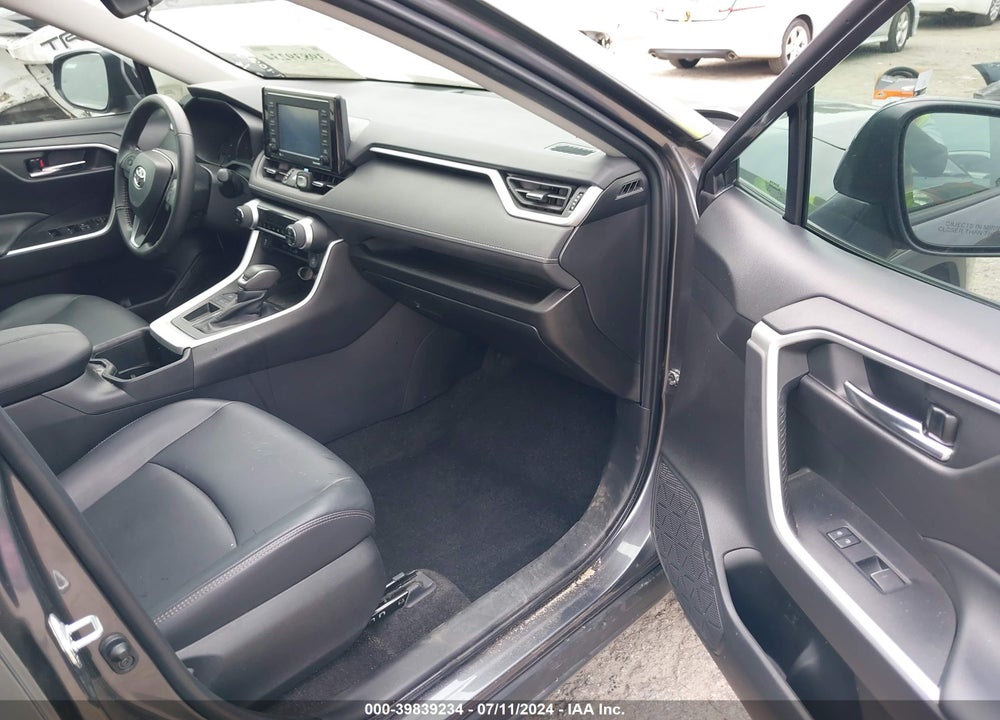 2022 TOYOTA RAV4 XLE PREMIUM VIN: 2T3C1RFV9NC198499