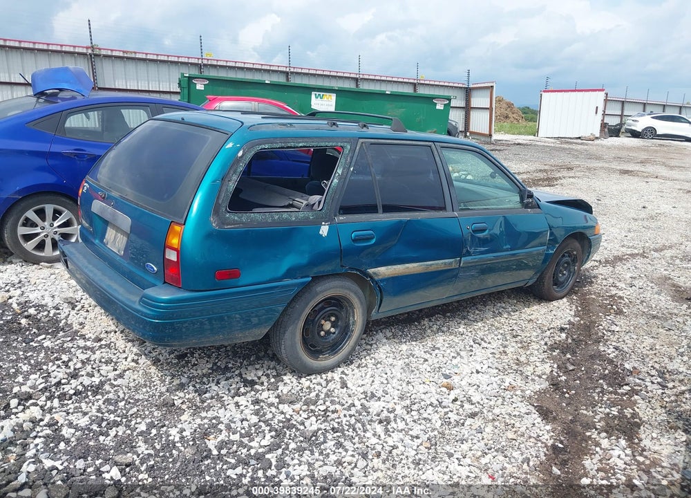 1996 FORD ESCORT LX VIN: 1FASP15J5TW100226
