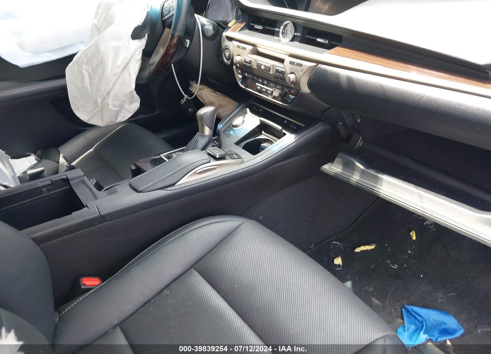 2016 LEXUS ES 350 VIN: 58ABK1GG1GU005517