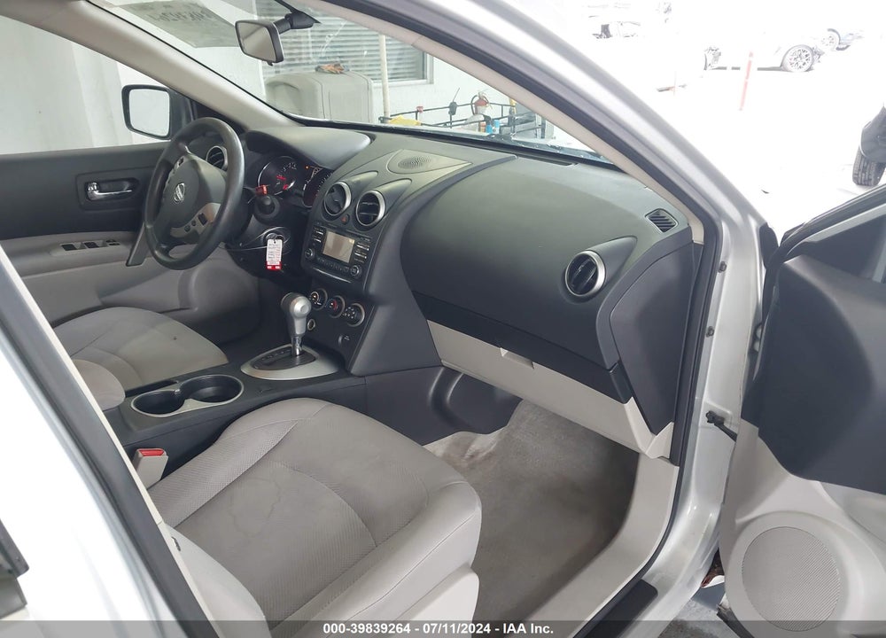 2015 NISSAN ROGUE SELECT S VIN: JN8AS5MT8FW669479