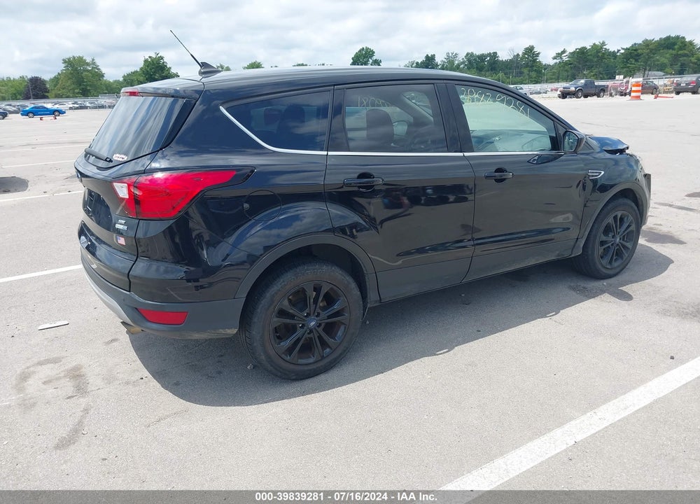 2019 FORD ESCAPE SE VIN: 1FMCU9GDXKUB64281