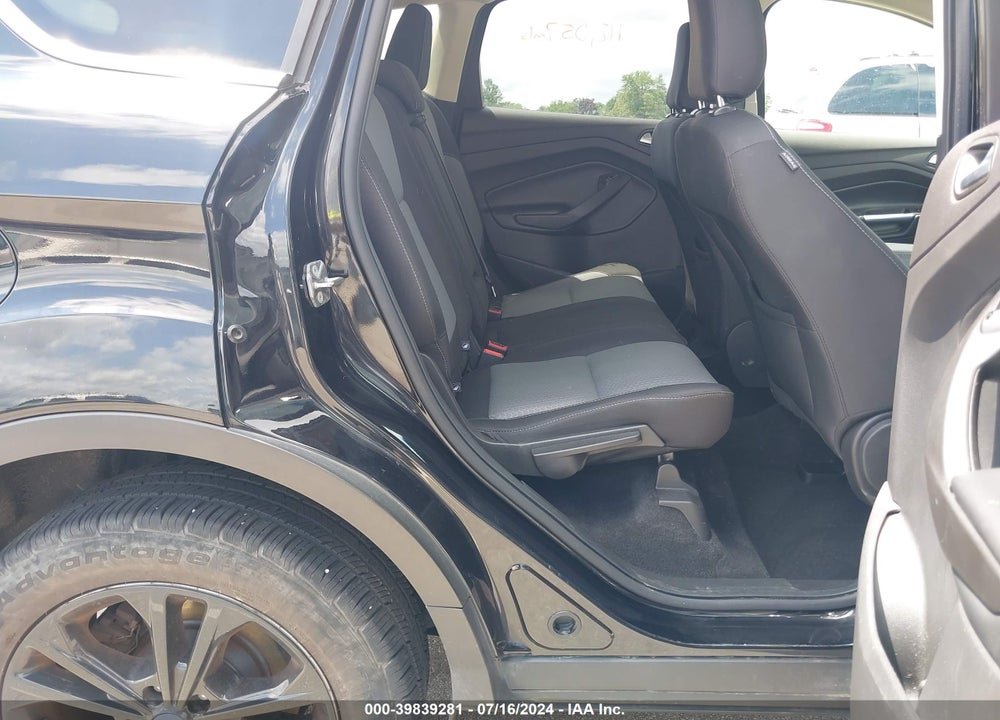 2019 FORD ESCAPE SE VIN: 1FMCU9GDXKUB64281
