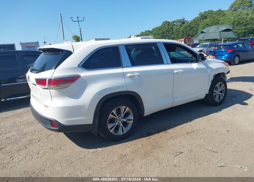 2016 TOYOTA HIGHLANDER LE PLUS V6 VIN: 5TDBKRFH1GS280281