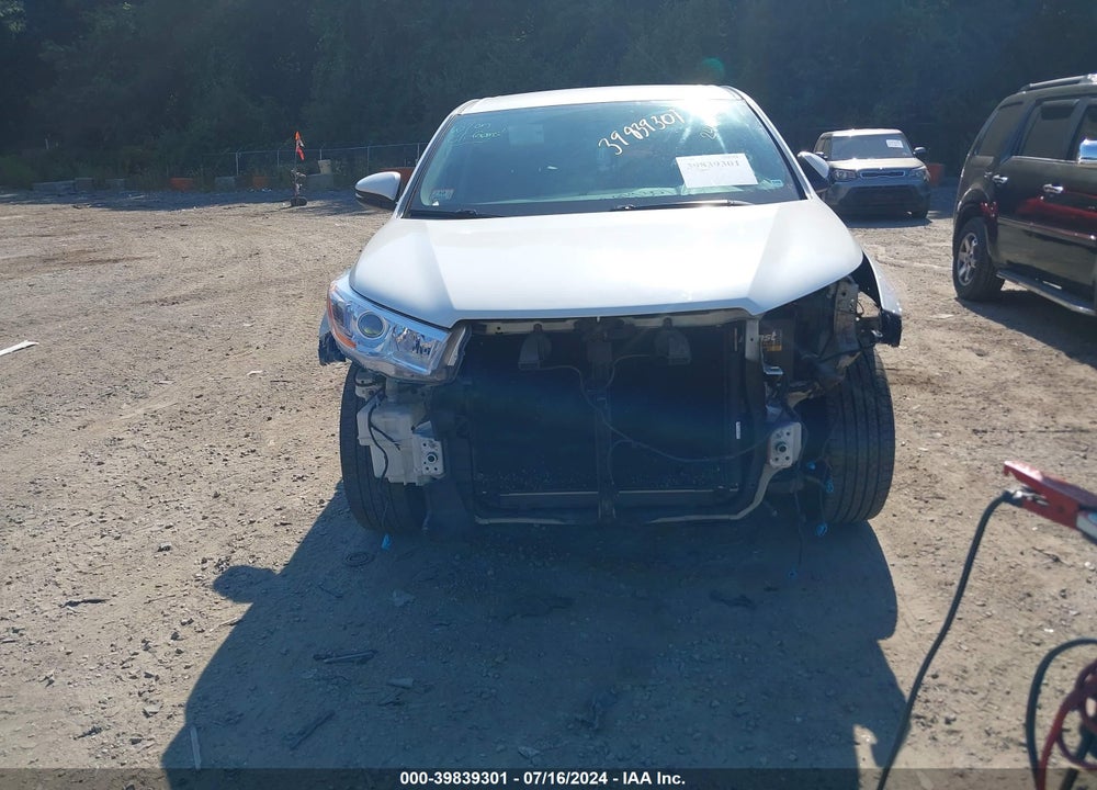 2016 TOYOTA HIGHLANDER LE PLUS V6 VIN: 5TDBKRFH1GS280281
