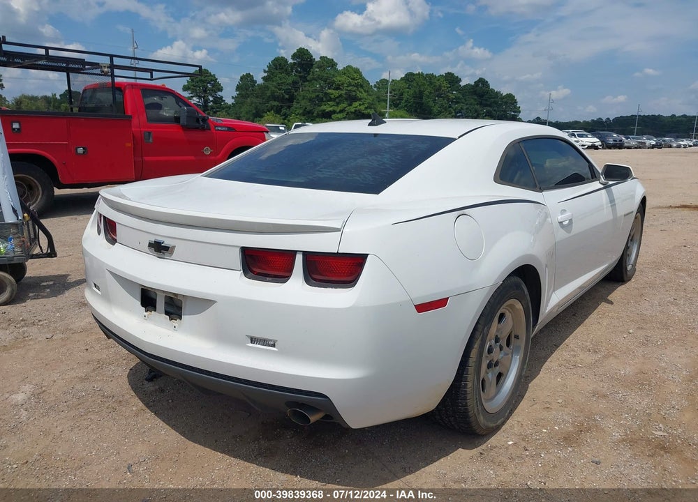 2013 CHEVROLET CAMARO 1LS VIN: 2G1FE1E31D9130233