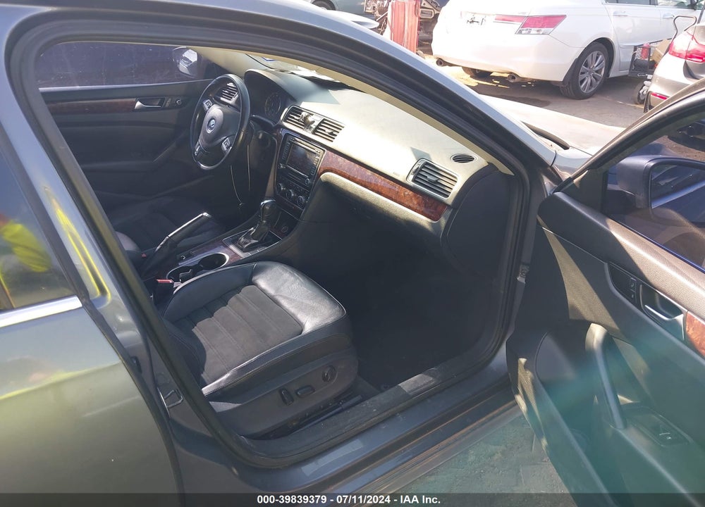 2013 VOLKSWAGEN PASSAT 2.5L SEL PREMIUM VIN: 1VWCH7A3XDC056374
