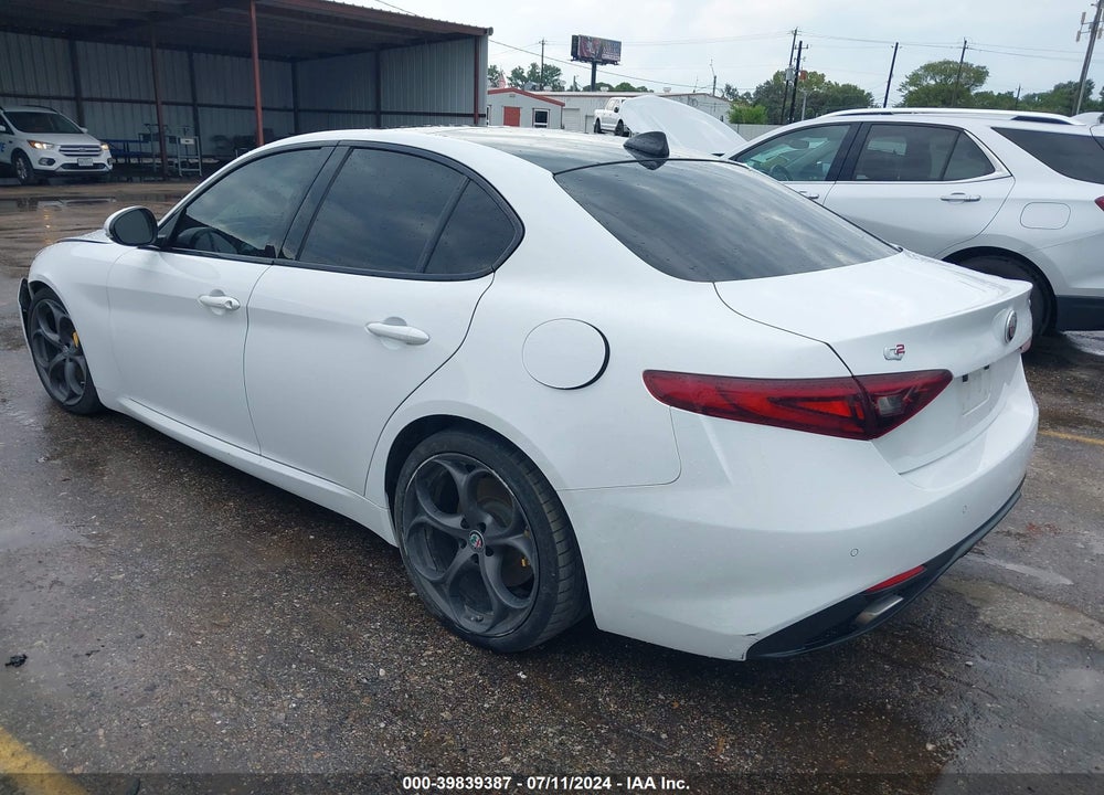 2018 ALFA ROMEO GIULIA TI SPORT RWD VIN: ZARFAECN5J7581294