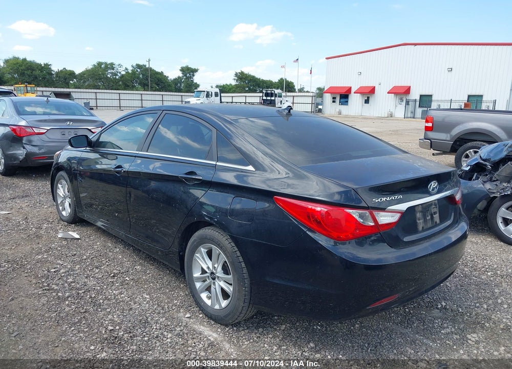 2013 HYUNDAI SONATA GLS VIN: 5NPEB4AC4DH623064