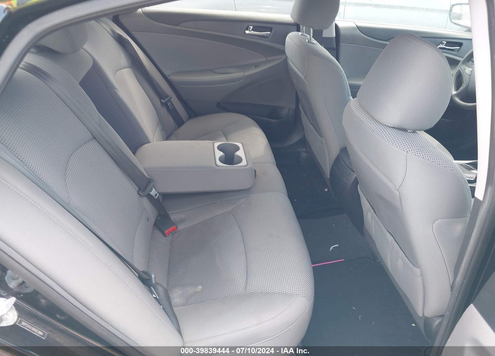2013 HYUNDAI SONATA GLS VIN: 5NPEB4AC4DH623064