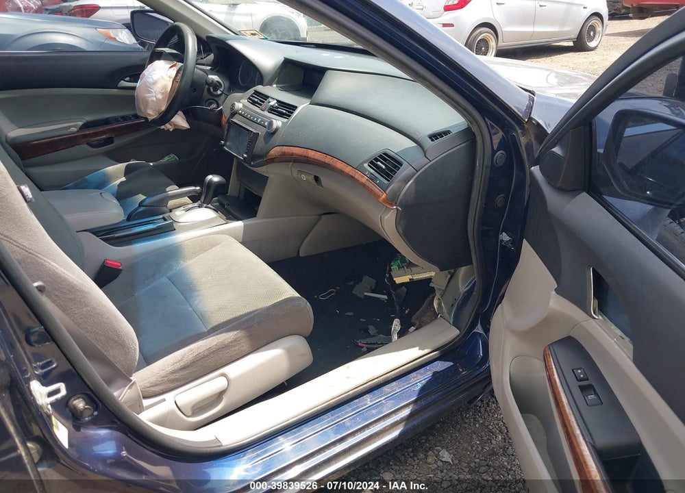 2012 HONDA ACCORD 2.4 EX VIN: 1HGCP2F76CA019841