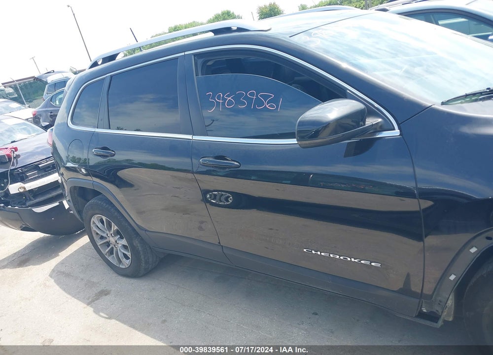2019 JEEP CHEROKEE LATITUDE PLUS 4X4 VIN: 1C4PJMLB2KD354954