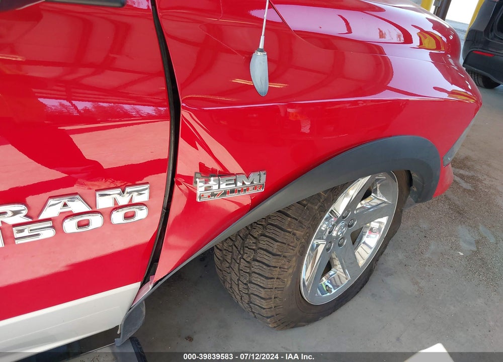 2013 RAM 1500 LAIE VIN: 1C6RR7NT4DS592187