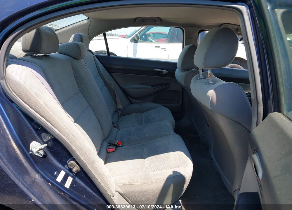 2010 HONDA CIVIC LX VIN: 2HGFA1F5XAH539627