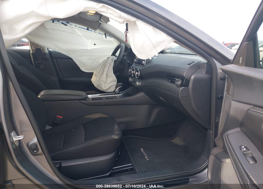 2024 NISSAN SENTRA SV XTRONIC CVT VIN: 3N1AB8CV8RY230024