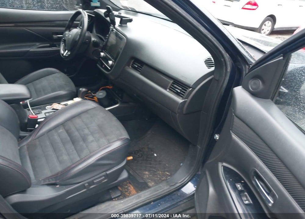 2020 MITSUBISHI OUTLANDER ES 2.4 S-AWC/LE 2.4 S-AWC/SE 2.4 S-AWC/SEL 2.4 S-AWC/SP 2.4 S-AWC VIN: JA4AZ3A31LZ040442