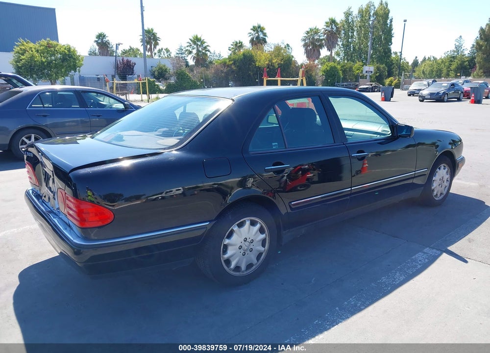 1998 MERCEDES-BENZ E 320 VIN: WDBJF65F6WA617682