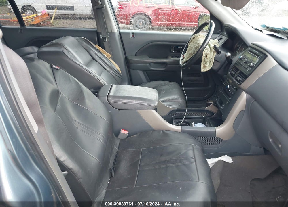 2007 HONDA PILOT EX-L VIN: 5FNYF286X7B008012