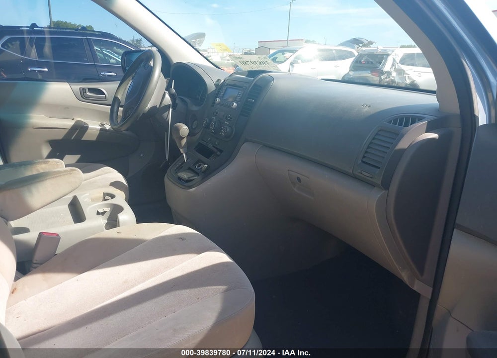 2010 KIA SEDONA VIN: KNDMG4C37A6350654