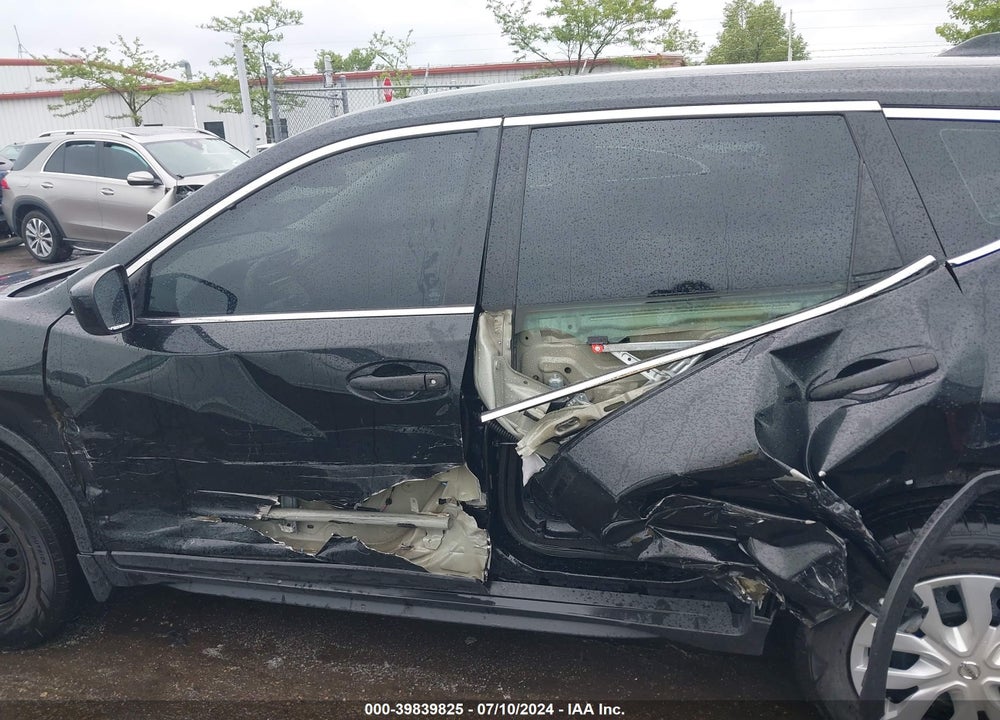 2019 NISSAN ROGUE S VIN: 5N1AT2MV8KC748733