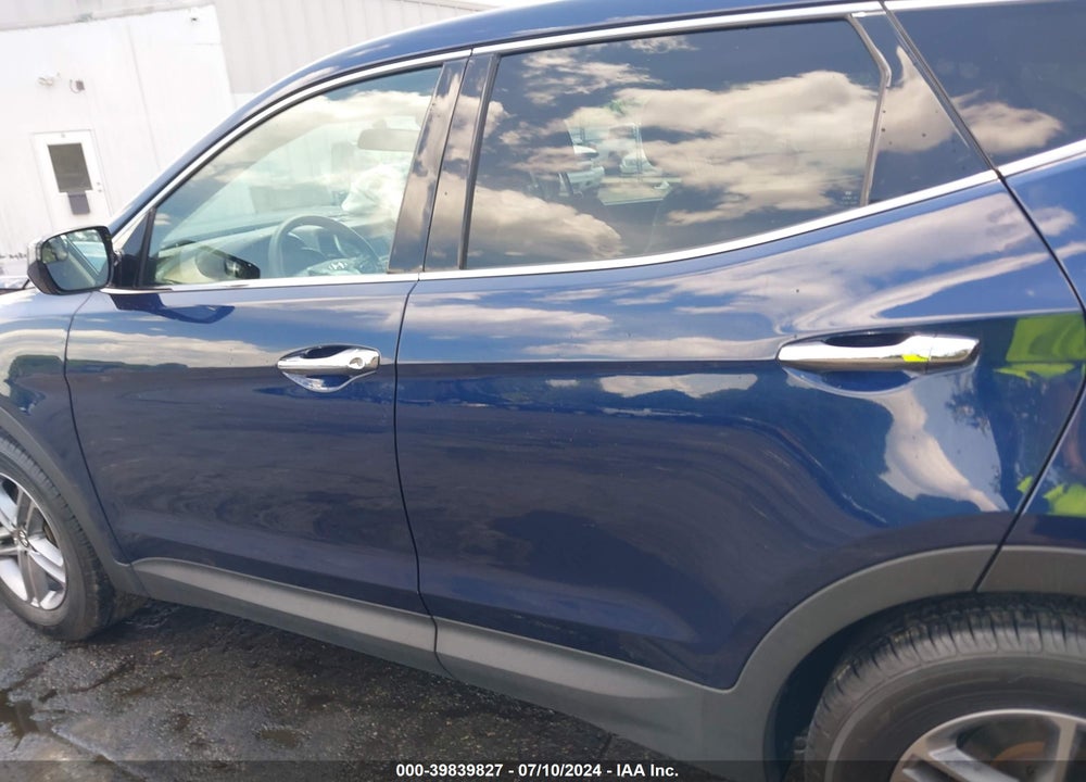 2017 HYUNDAI SANTA FE SPORT 2.4L VIN: 5XYZTDLB5HG496700