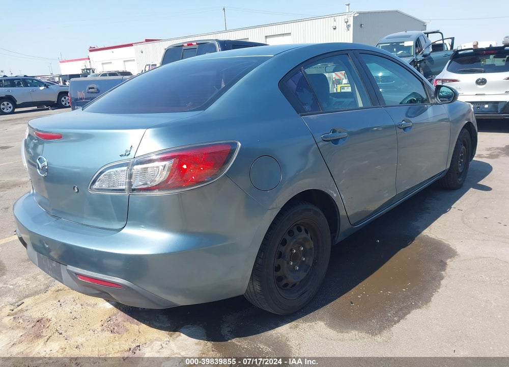 2010 MAZDA 3 I SPORT VIN: JM1BL1SG2A1240582