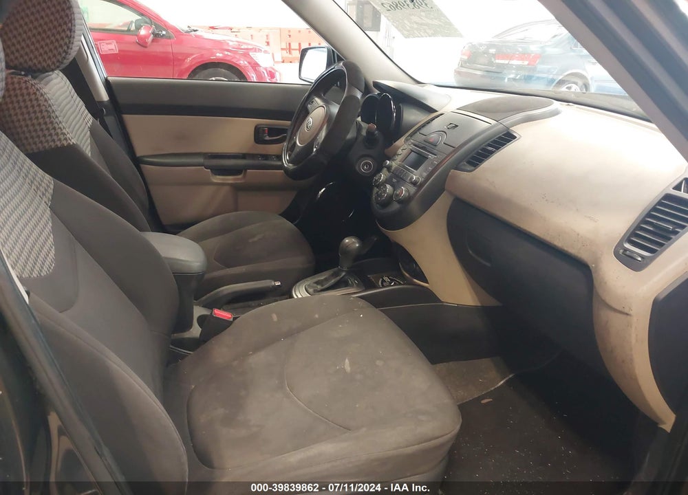 2011 KIA SOUL VIN: KNDJT2A25B7215925