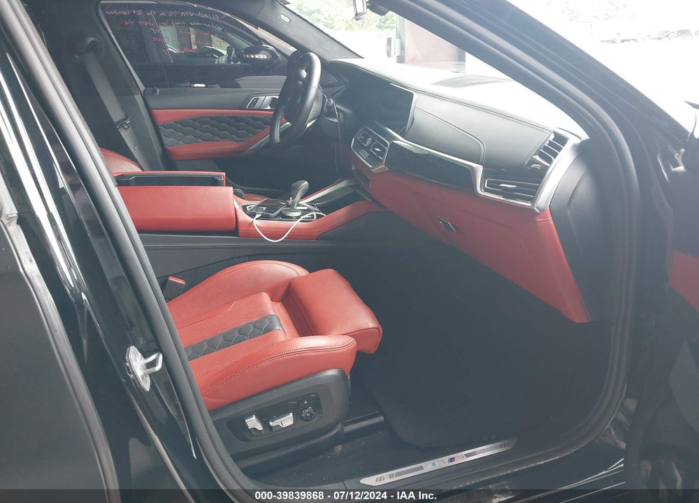 2021 BMW X6 M VIN: 5YMCY0C00M9E61874