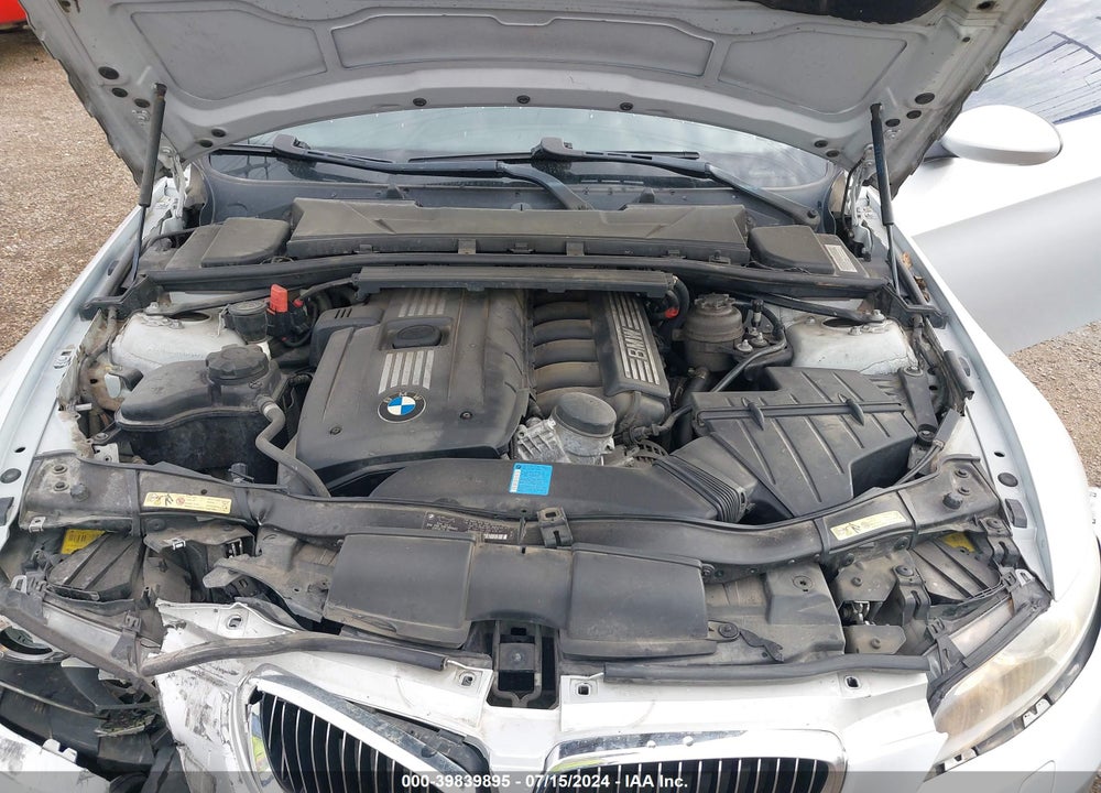 2008 BMW 328I VIN: WBAWB33528P132304