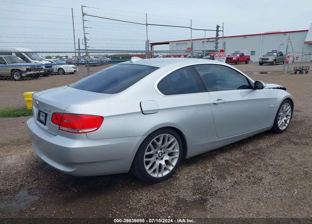 2008 BMW 328I VIN: WBAWB33528P132304