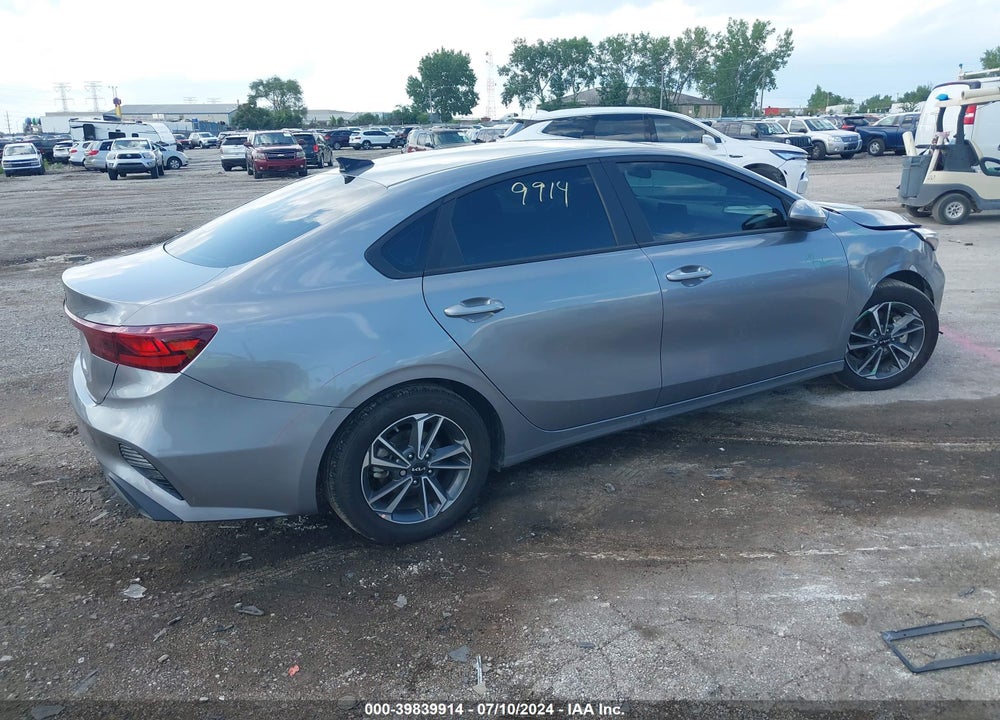 2023 KIA FORTE LXS VIN: 3KPF24AD1PE686032
