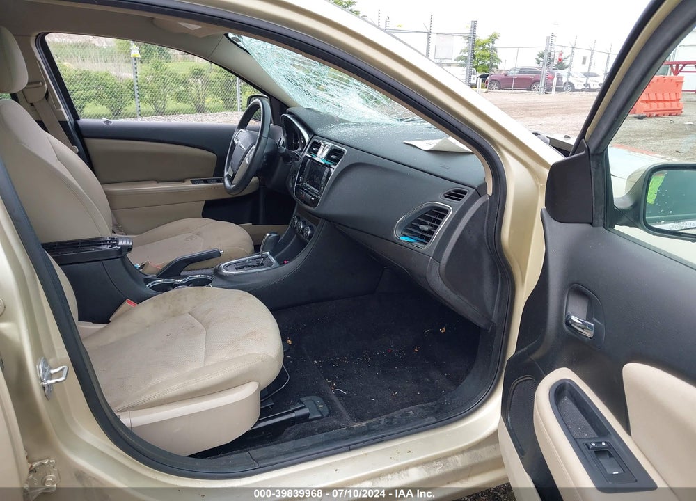 2011 CHRYSLER 200 TOURING VIN: 1C3BC1FG3BN503638
