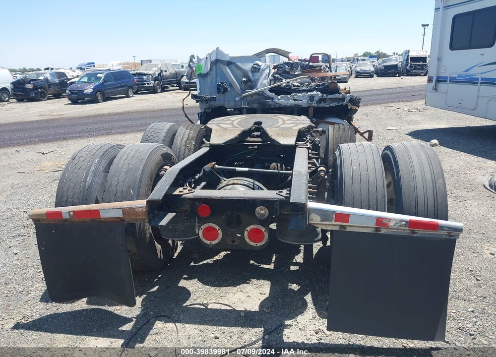 2016 FREIGHTLINER CASCADIA 125 VIN: 1FUJGLD58GLHC9063