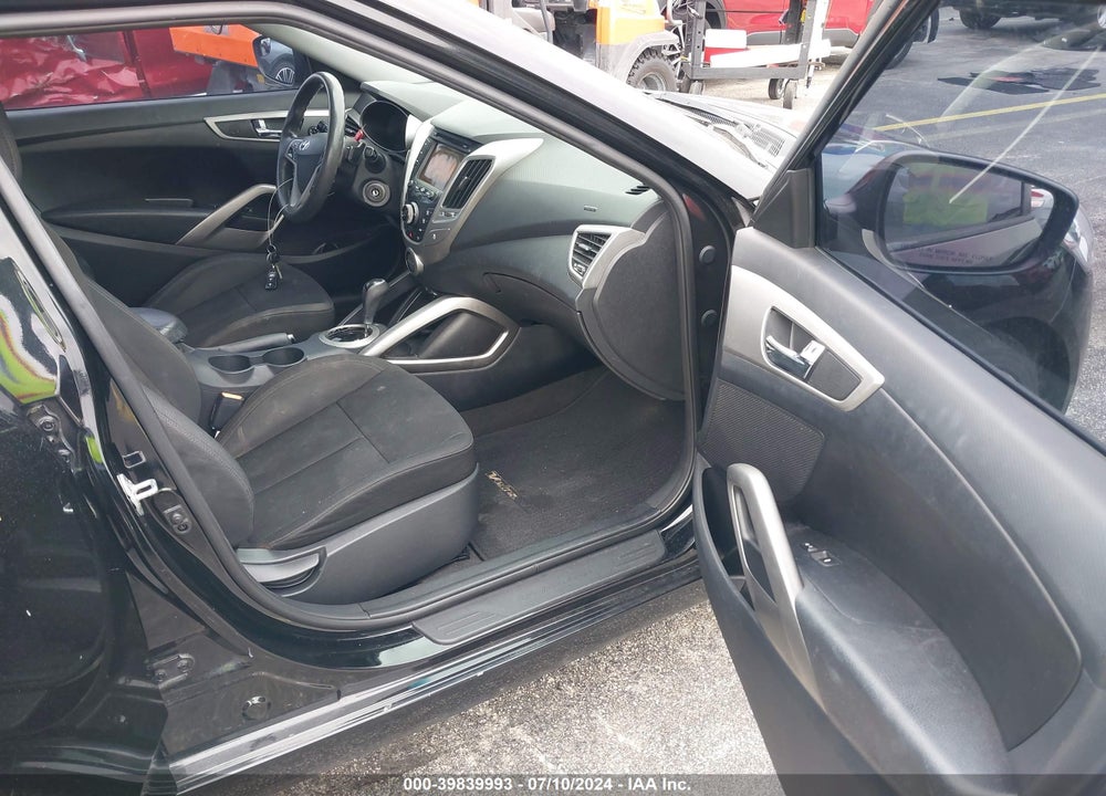 2016 HYUNDAI VELOSTER VIN: KMHTC6AD7GU248513
