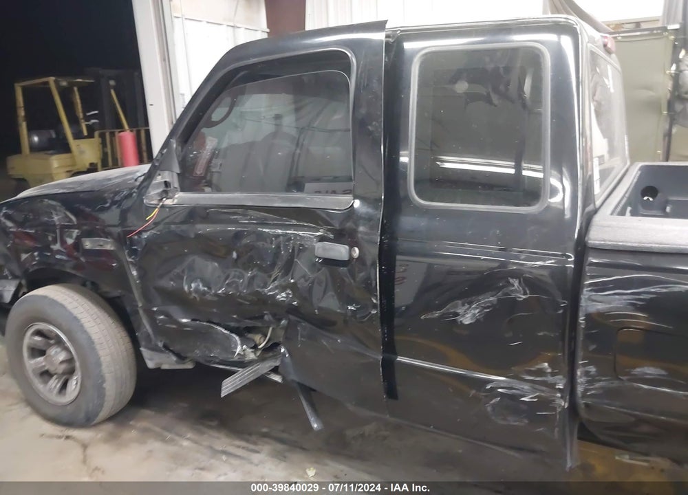 2011 FORD RANGER XLT VIN: 1FTKR1EE3BPA93325