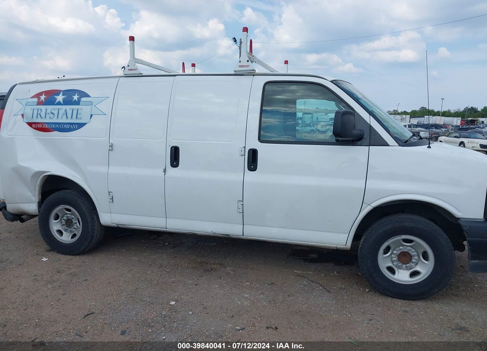 2017 GMC SAVANA 3500 WORK VAN VIN: 1GTZ7GFG7H1125096