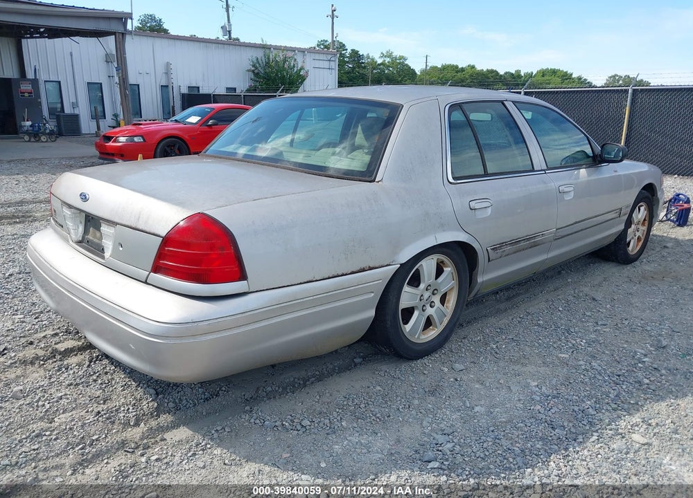 2007 FORD CROWN VICTORIA LX VIN: 2FAFP74V37X133051