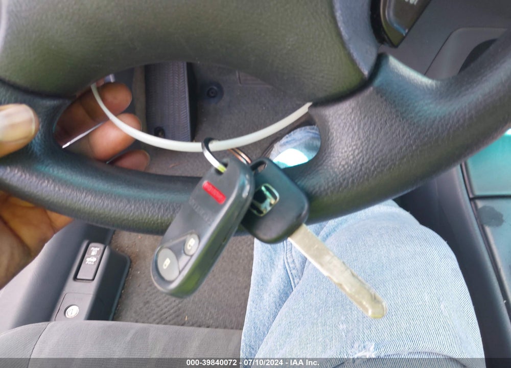2005 HONDA CIVIC LX VIN: 2HGES16545H506430