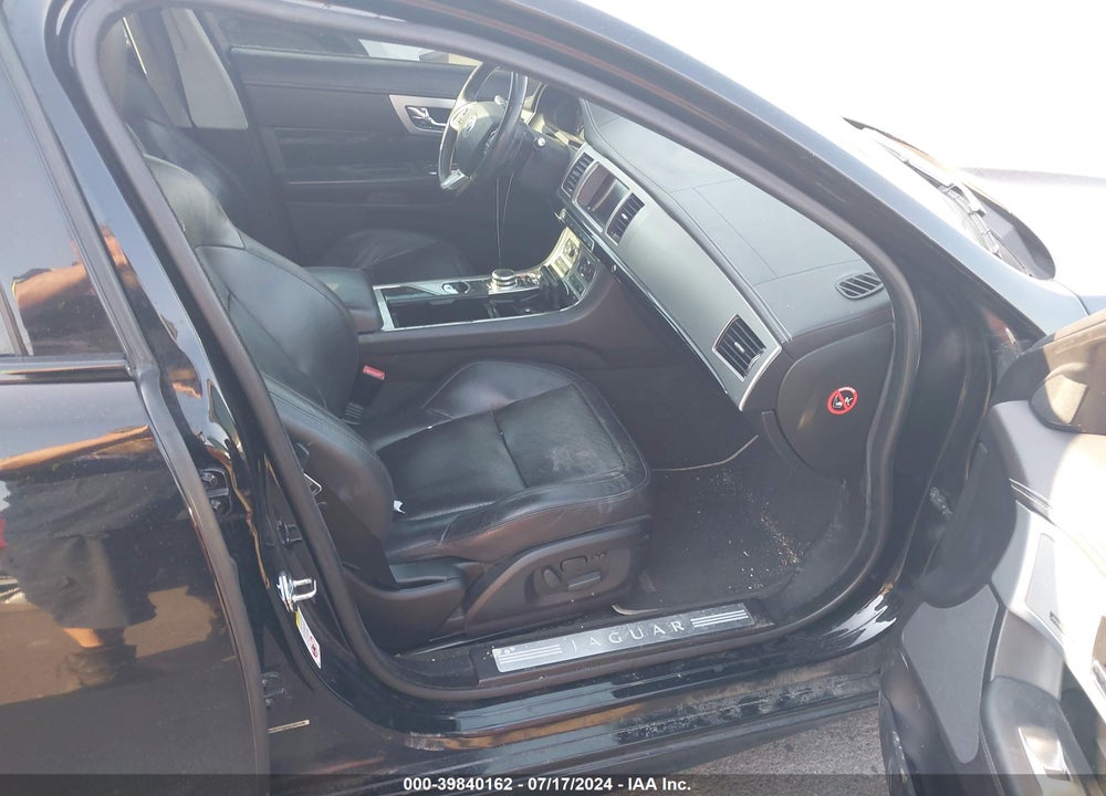2013 JAGUAR XF V6 SC VIN: SAJWA0E72D8S73527