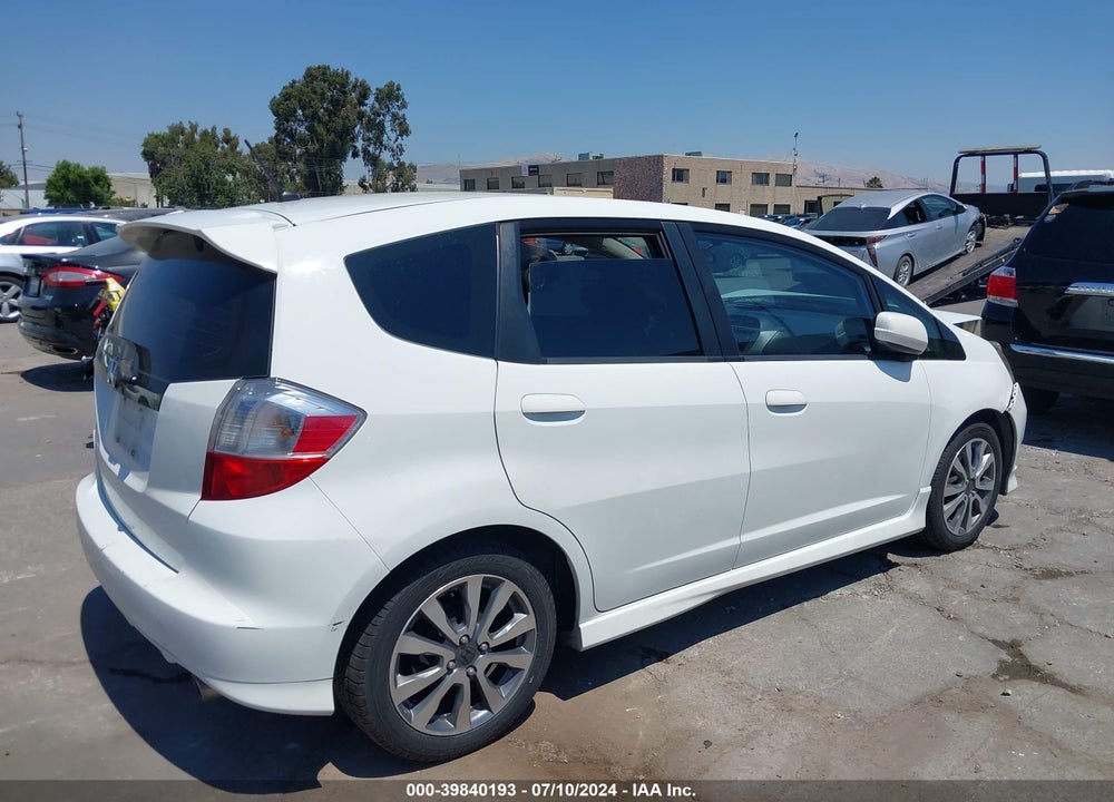 2012 HONDA FIT SPORT VIN: JHMGE8H53CS005988