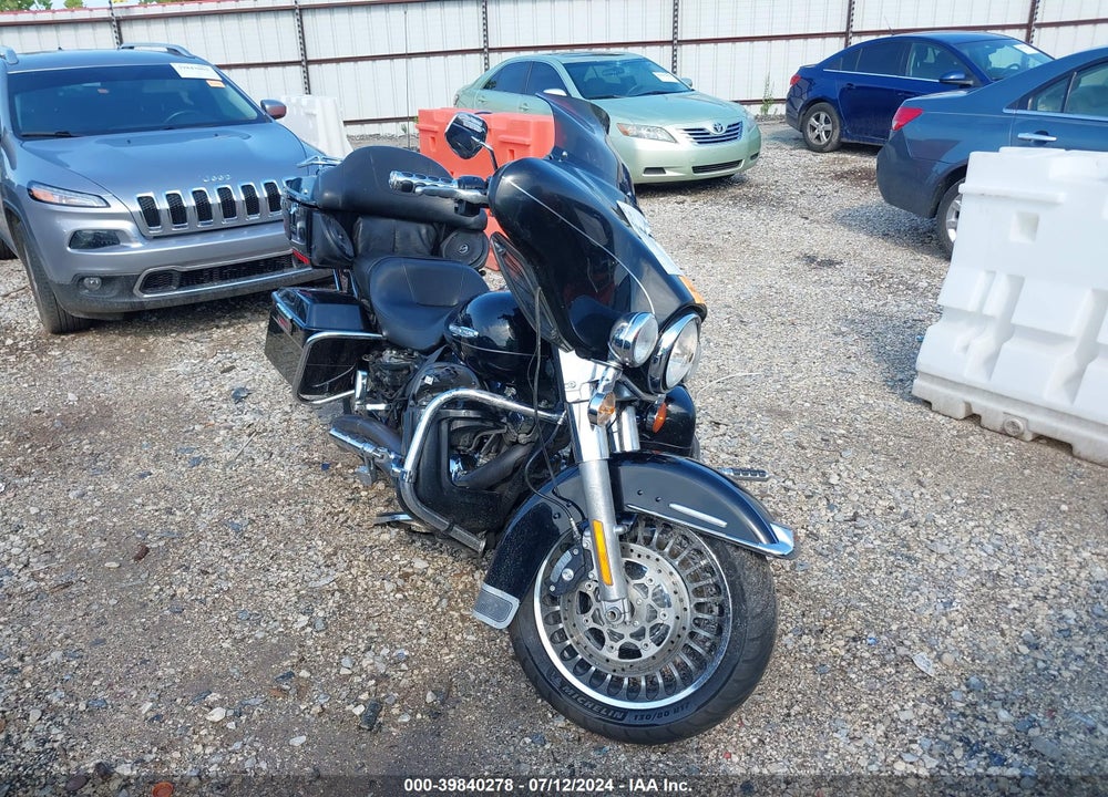 2012 HARLEY-DAVIDSON FLHTK ELECTRA GLIDE ULTRA LTD VIN: 1HD1KEM17CB628997