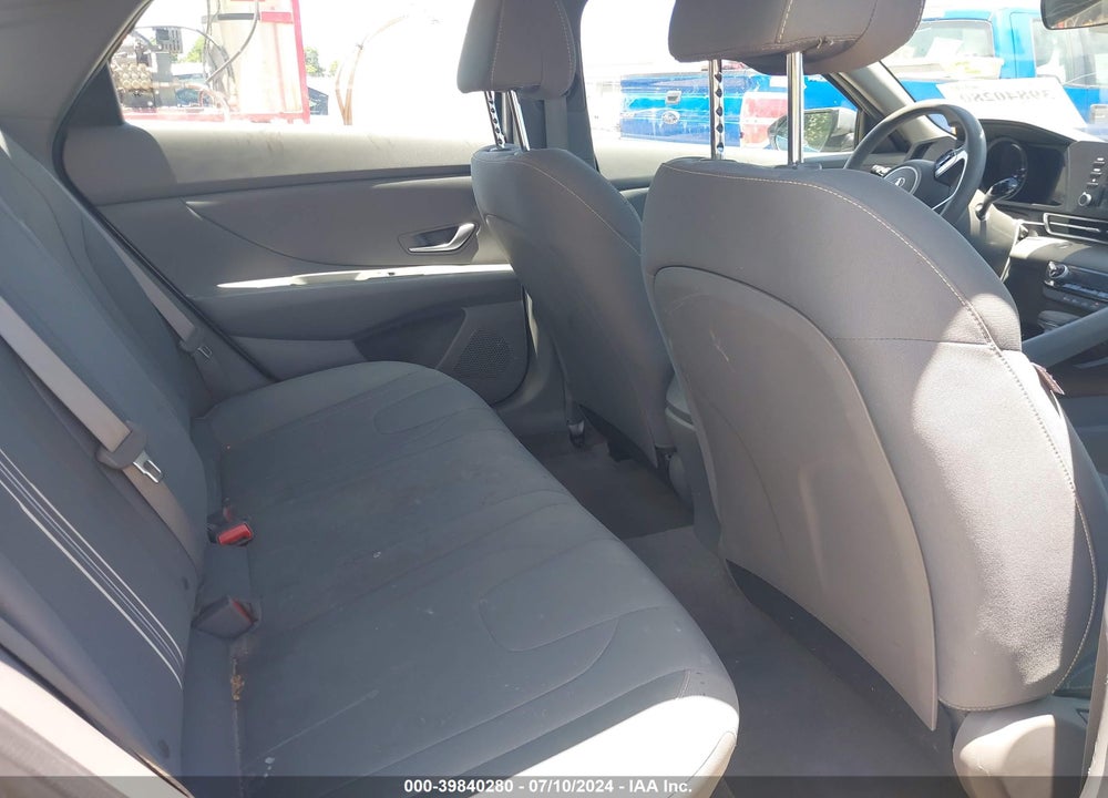 2021 HYUNDAI ELANTRA SEL VIN: 5NPLM4AGXMH051938