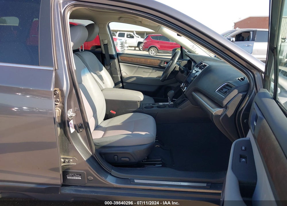 2018 SUBARU OUTBACK 2.5I LIMITED VIN: 4S4BSANC0J3276850