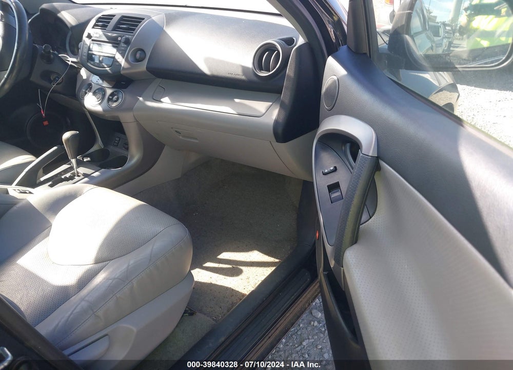 2008 TOYOTA RAV4 LIMITED VIN: JTMZD31V886076341