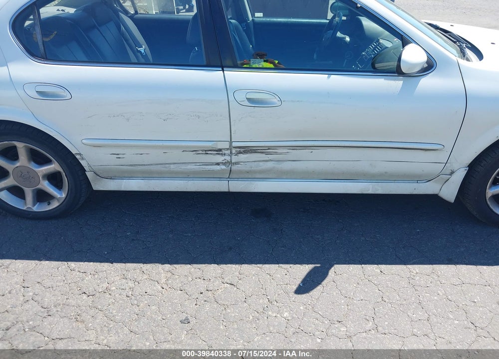 2001 NISSAN MAXIMA SE VIN: JN1CA31A11T309157