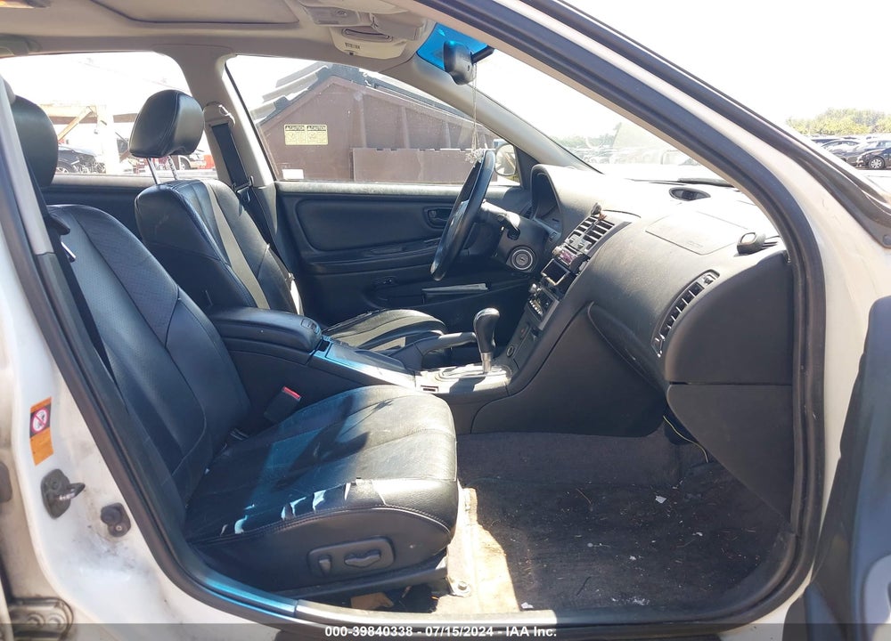 2001 NISSAN MAXIMA SE VIN: JN1CA31A11T309157