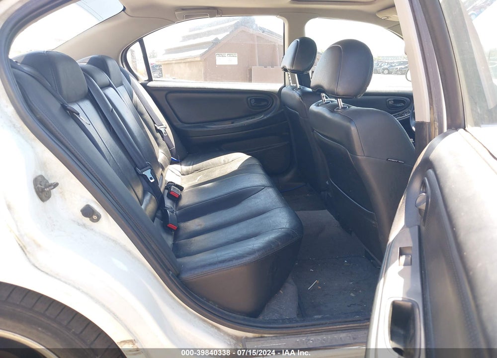 2001 NISSAN MAXIMA SE VIN: JN1CA31A11T309157