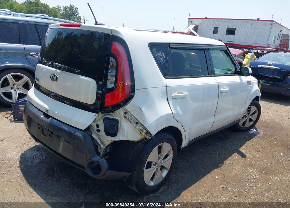 2015 KIA SOUL VIN: KNDJN2A23F7182598
