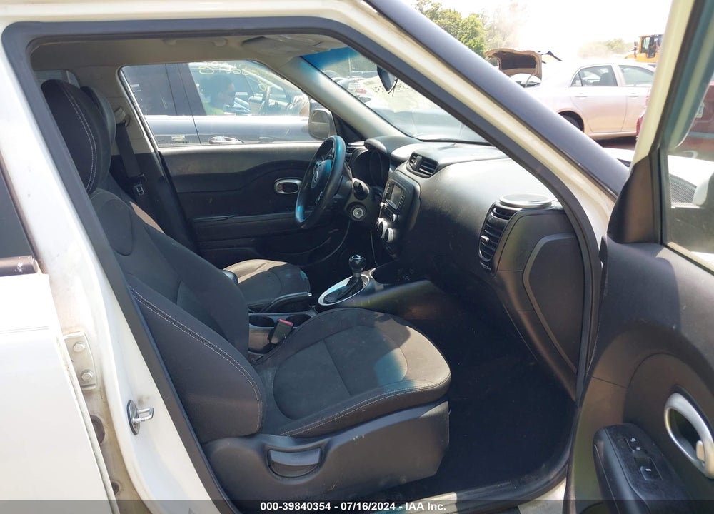 2015 KIA SOUL VIN: KNDJN2A23F7182598