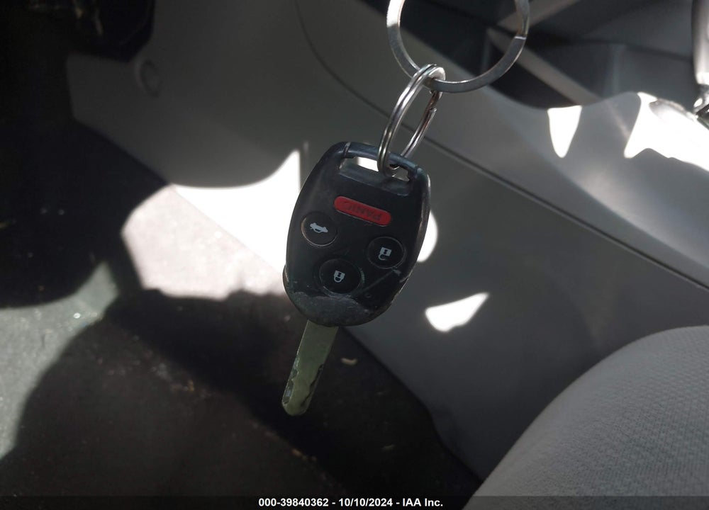 2012 HONDA CIVIC VIN: 2HGFB2F82CH312626
