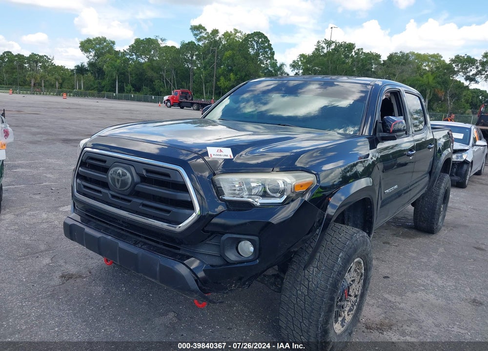 2018 TOYOTA TACOMA SR5 V6 VIN: 3TMAZ5CN4JM059890